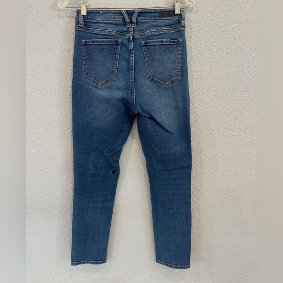 EUC Volvos Stone Jeans Girlfriend fit - High Rise - Ankle - Stretch - 27 - Picture 2 of 5
